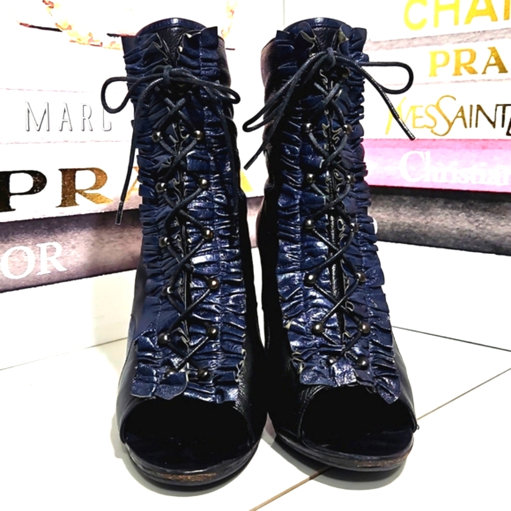 Michel Perry Vintage All Leather Ruffled Lace Up Peep Toe Ankle Booties - Picture 4 of 12